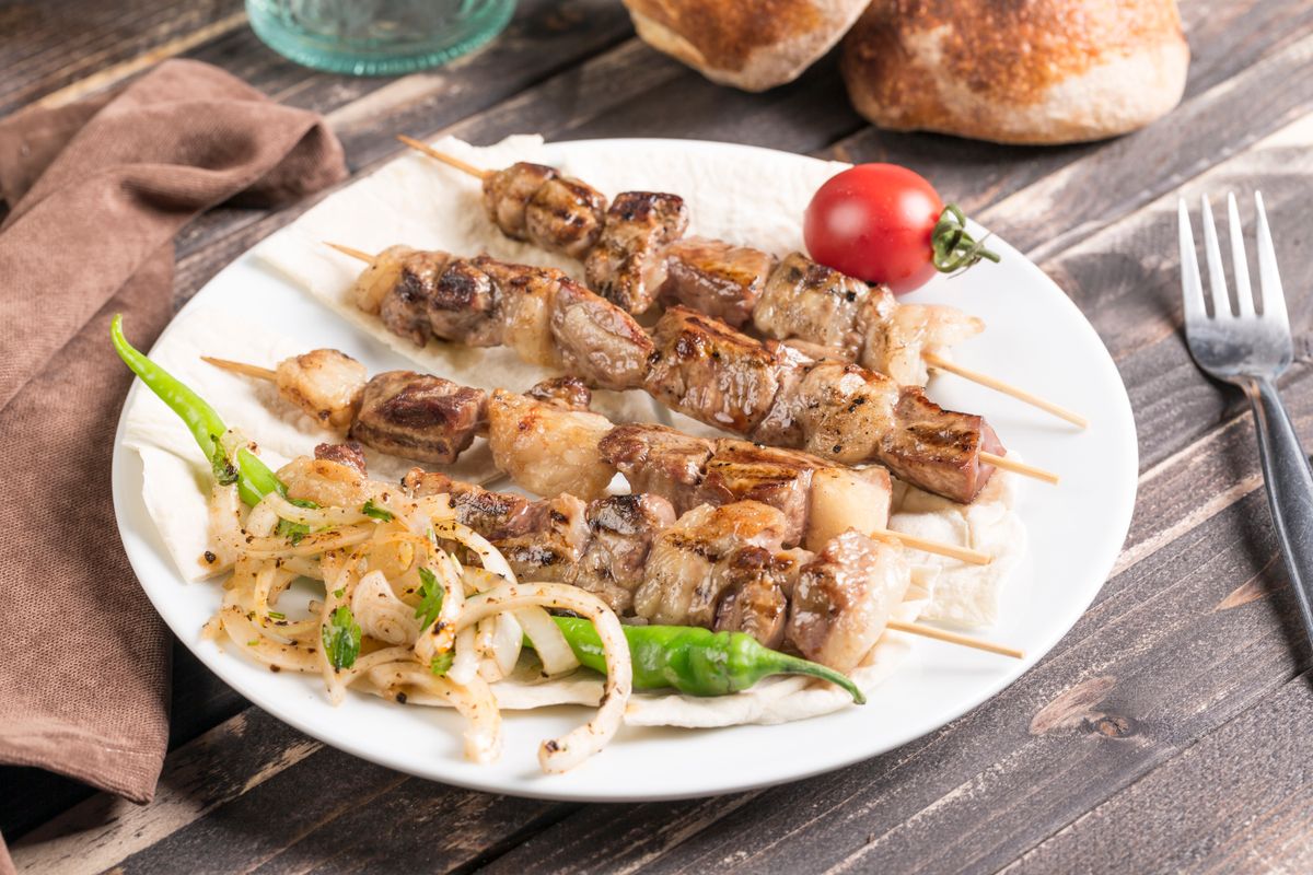 Kuşbaşı et şiş kebabı